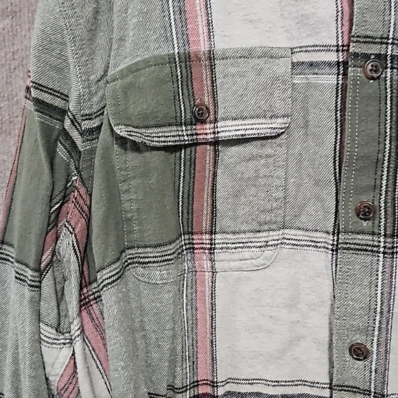 Old Navy Flannel - Picture 2 of 5